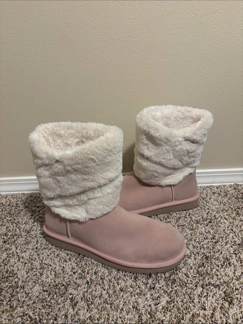 ✨UGG Baby Pink Fur Topped Boots✨
